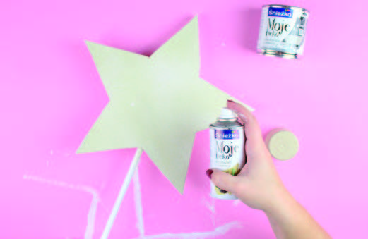 Malowanie gwiazdy sprayem