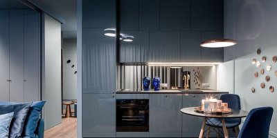 Granatowa kuchnia – inspiracje, aranżacje i porady na eleganckie wnętrze