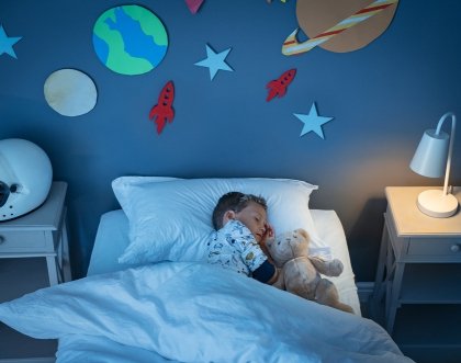 Jak urządzić mały pokój dla chłopca? Kreatywne pomysły w niewielkim wnętrzu