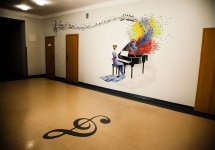 Mural w szkole muzycznej w Dębicy