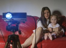 Malowanie ściany na biało pod projektor - porady eksperta