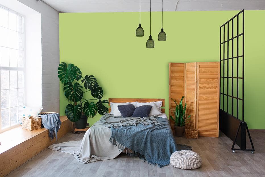 Zielona ściana w sypialni
