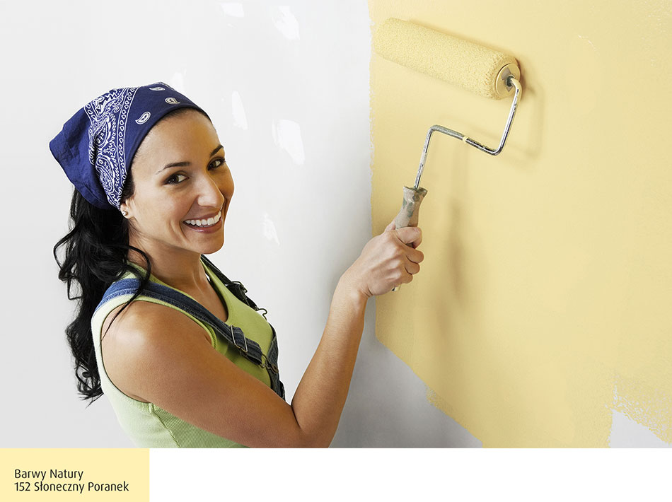 Malowanie ściany na żółty kolor